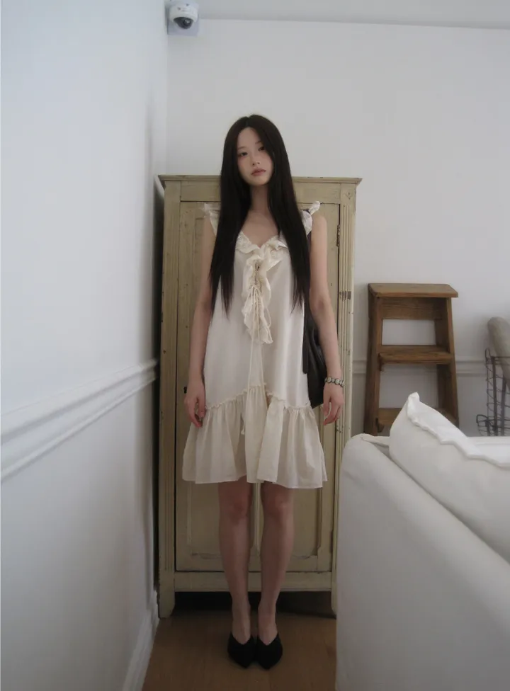 민소매 모델 착용 이미지-S1L21