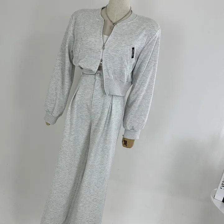 [패드내장/데일리/캐주얼/세트가격/봄투피스💞] 루즈핏 포켓 미니패치 패드 크롭 쭈리 투웨이 집업 + 하이 뒷밴딩 핀턱 롱 슬랙스 와이드팬츠 SET (3COLOR) 상세 이미지 32