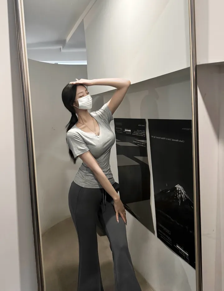 S,M,L [팔뚝살소멸!/레전드핏] 쫀득말라핏 브이넥 반팔티 상세 이미지 9