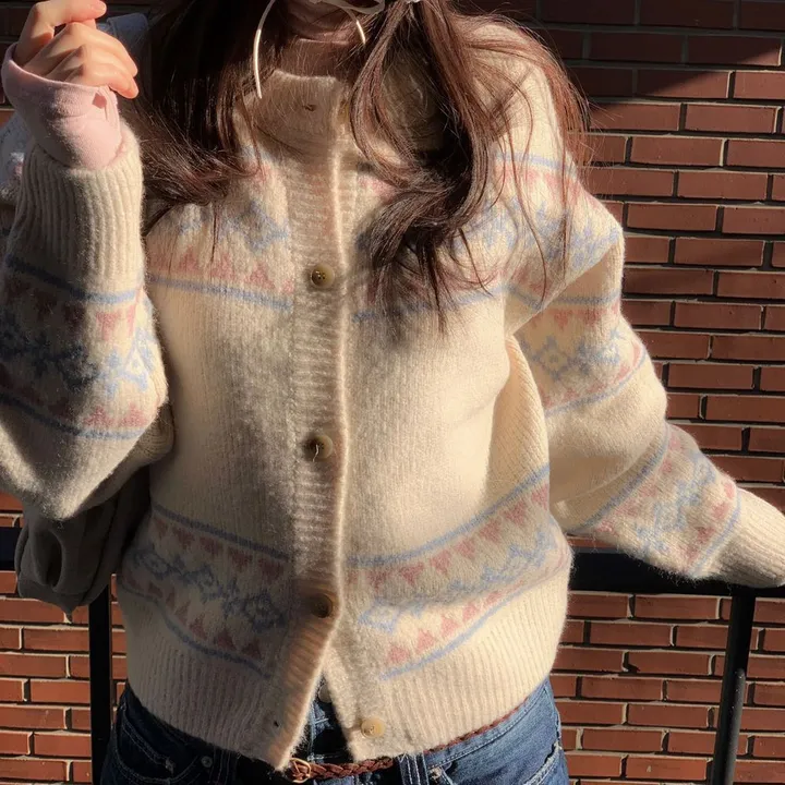 [연말룩❄부드러워요💭]키츠 윈터 노르딕 자가드 파스텔 루즈핏 니트 가디건 2color 상세 이미지 27