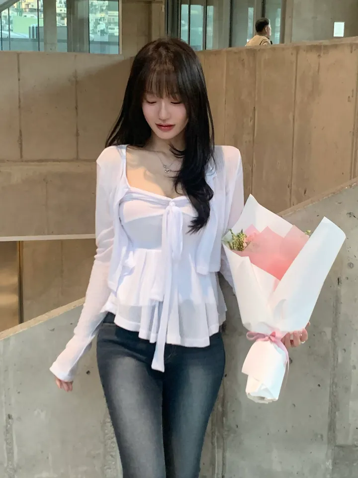 청순여신룩🪽[찰랑-여리핏/*set] lovin’ ribbon tie shirring sleeveless cardigan set | 러빈 리본 타이 셔링 나시 가디건 세트 상세 이미지 3