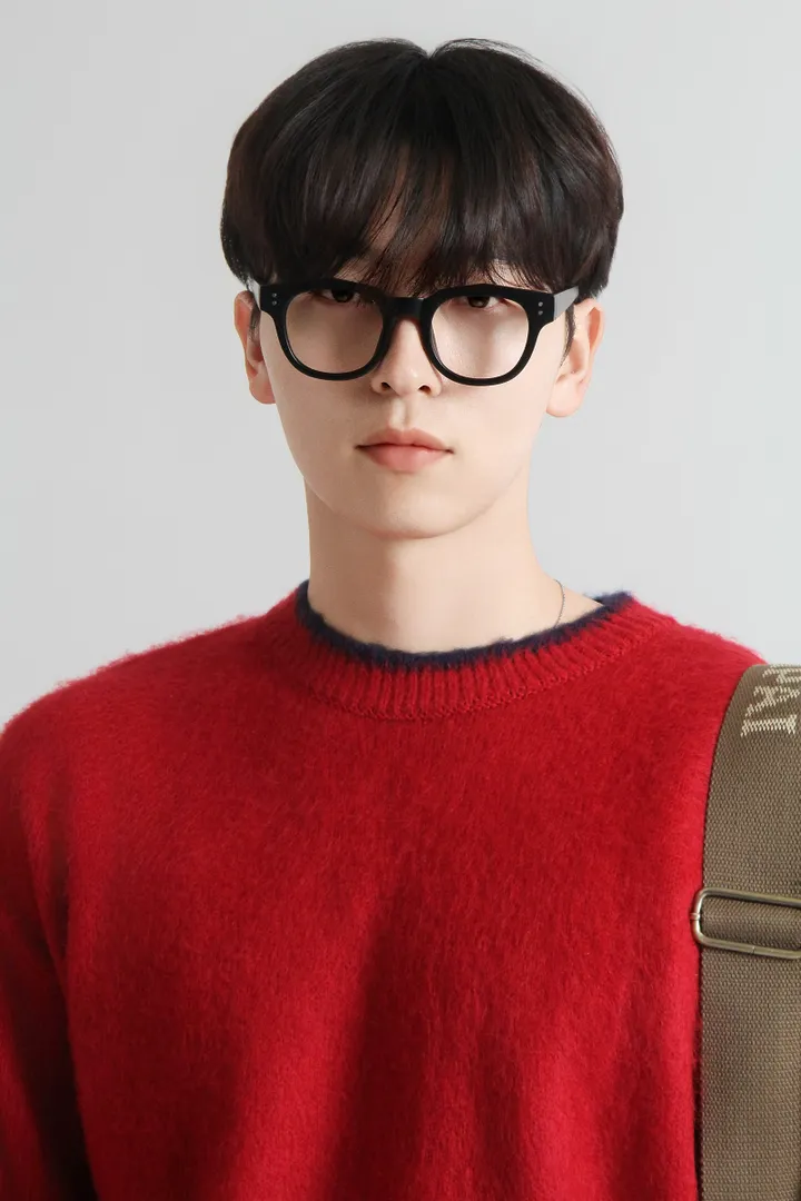 하이젠버그 무광블랙 뿔테안경 상세 이미지 3