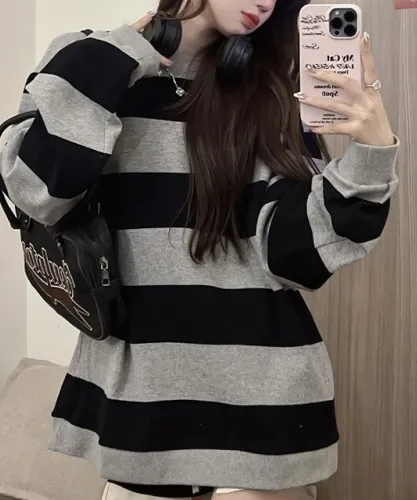 단가라 배색 라운드 맨투맨