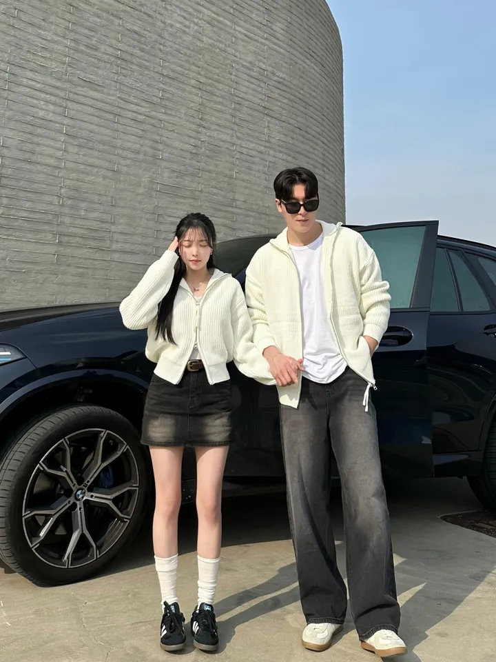 크롭&오버/ 커플 니트 집업 하찌 크롭 니트 오버핏 남녀공용 겨울 가을 봄 커플룩 시밀러룩 꾸안꾸 세트 투피스 남자 코디 데이트 빅사이즈 청치마 청바지 데님 미니 스커트 와이드팬츠 상세 이미지 6