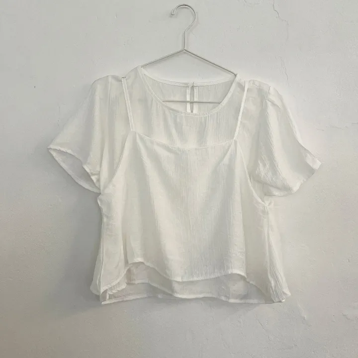 반팔 티셔츠 화이트 색상 이미지-S1L25