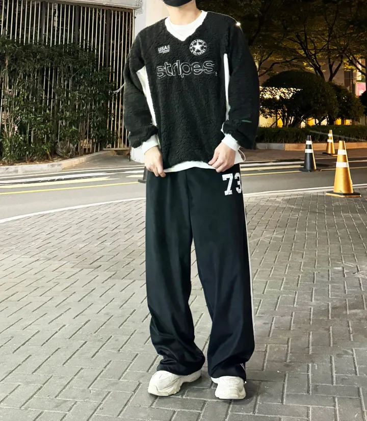 [1+1할인]덤블 양털 밍크 후리스 자수 패치 블록코어 스트링 오버핏 브이넥 아노락 맨투맨 상세 이미지 91