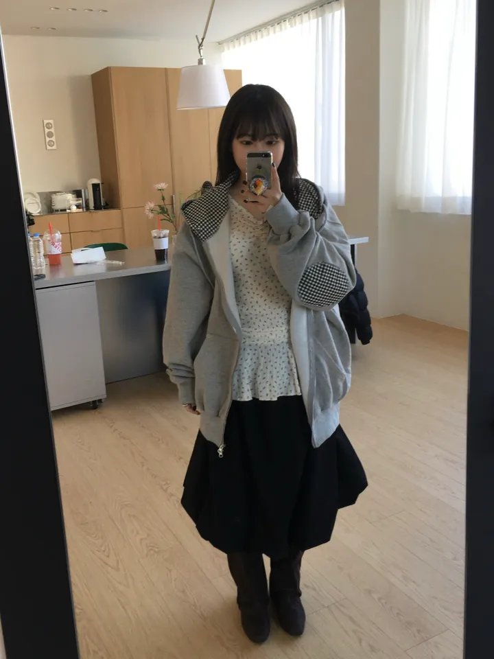 (*주문폭주 입고지연*)(2 color) 체크 패치 투웨이 후드집업 상세 이미지 8
