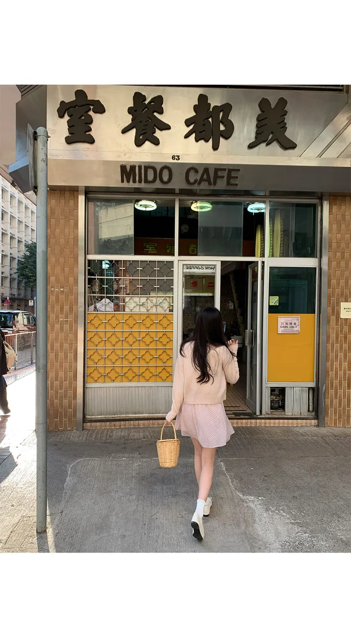 모헤어비비가디건 2color 데일리룩/러블리/봄가디건/간절기가디건/모헤어가디건/울가디건/심플가디건/라운드가디건/간절기아우터 상세 이미지 2