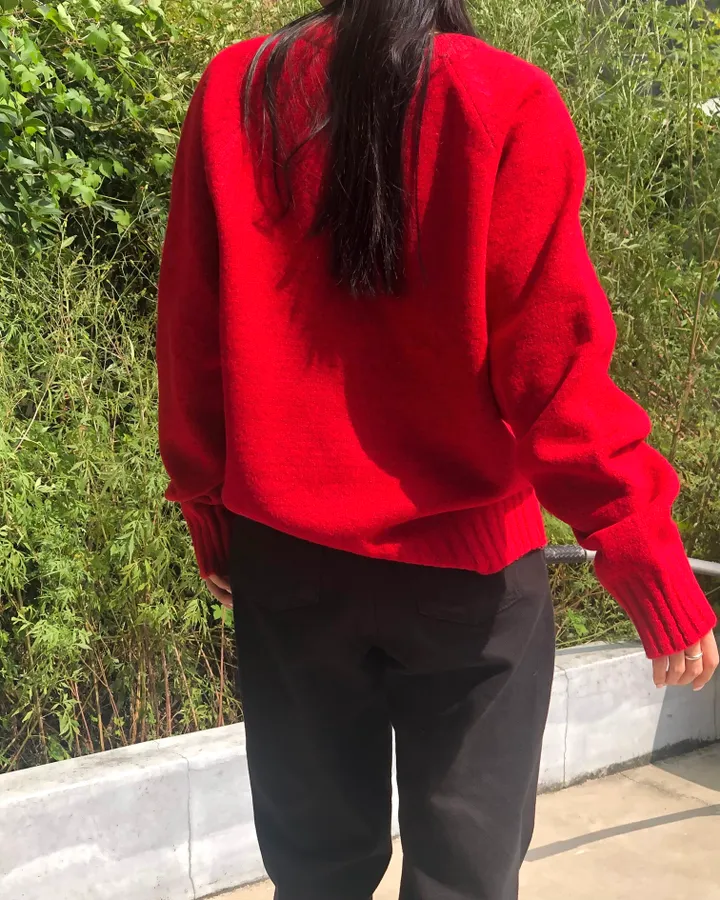 [*주문폭주*/9colors🍂] 아방핏 기본 브이넥 니트 (쫀쫀 폭닥 기본템 가을 무지니트 남여공용 유니섹스 핏보장) 상세 이미지 50