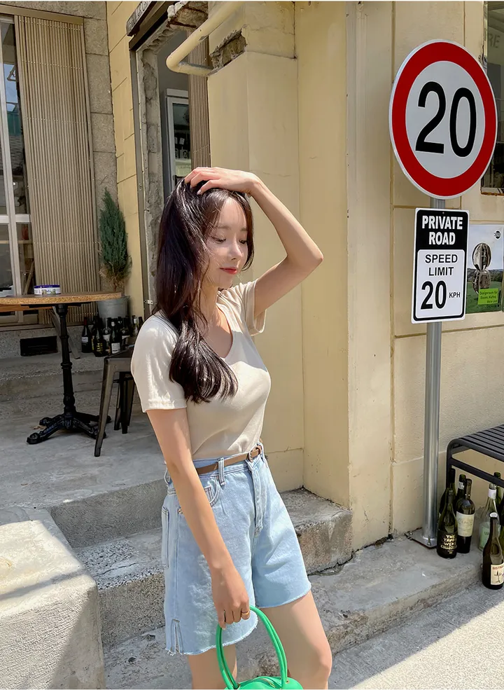[44-110] [9천장 돌파✨] 유리빈 스판 U넥 슬림핏 크롭 티셔츠( 여름/데일리룩/여행룩/휴가룩/흠뻑쇼/워터밤/빅사이즈/110사이즈/자체제작/크롭/스판/스판좋은/쫀쫀한/쿨링/아이스/기본템/레이어드/베이직/부드러운 ) 상세 이미지 106
