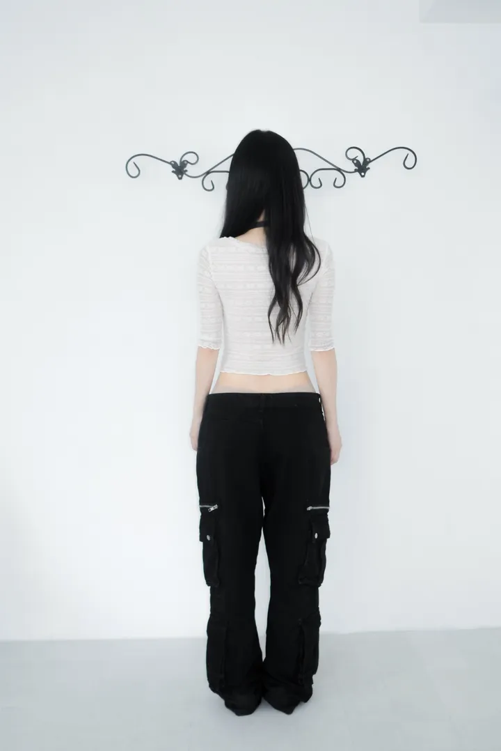 바지 모델 착용 이미지-S3L4