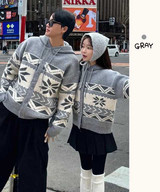 ✨MADE/당일출고✨[크롭or남녀공용] 도톰고퀄 2사이즈 노르딕 후드 캐시 울 가디건 여자 크롭 남녀공용 자체제작 커플룩 시밀러룩 겨울 연말 크리스마스 겨울니트 커플니트 고퀄리티 상세 이미지 2