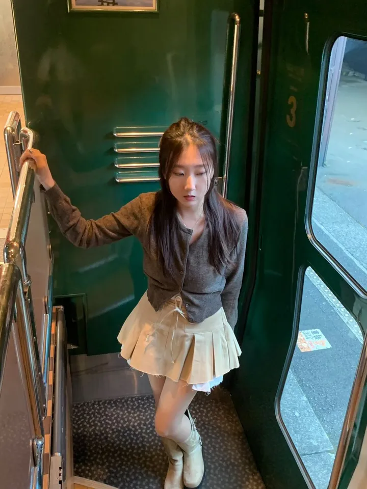 [캐시미어🧶여리핏] 메리 라운드 캐시미어 울 니트 가디건 봄 여름 가을 겨울 개강룩 레드 상세 이미지 32