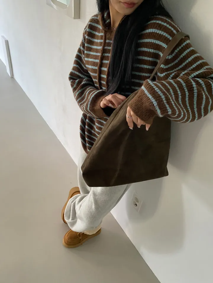 가방 모델 착용 이미지-S1L45