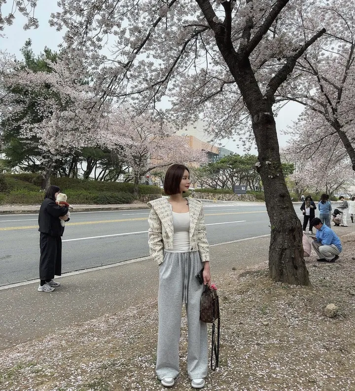 에이블리 주문량 1등🥇 *최저가,강력추천* 수입 펄 후드 트위드 숏 자켓 3color 상세 이미지 8