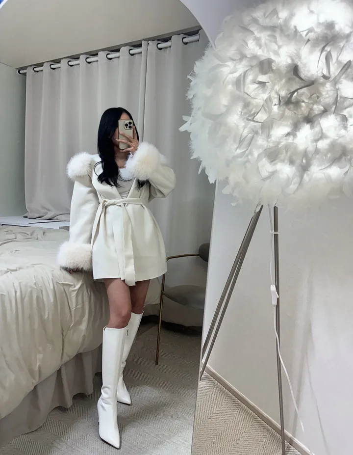 [가성비MD완전강추] 2color 폭스퍼+페이크퍼 후드 미니 벨트SET 코트 *연말룩 크리스마스룩 데이트룩 겨울코트 추천 짧은 코트 퍼 탈부착 가능* 상세 이미지 27