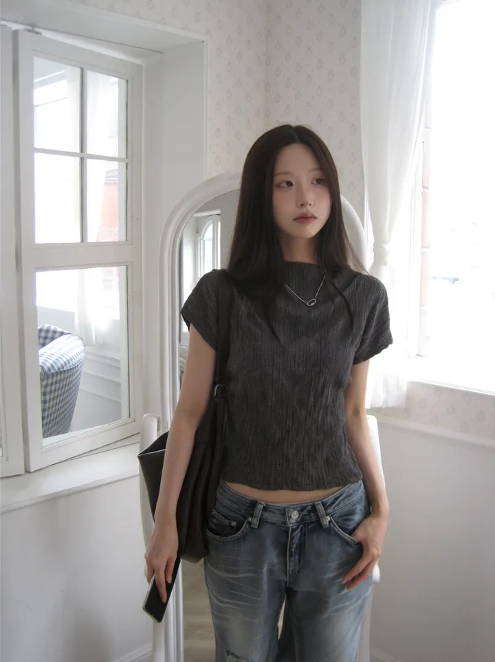 민소매 모델 착용 이미지-S1L15