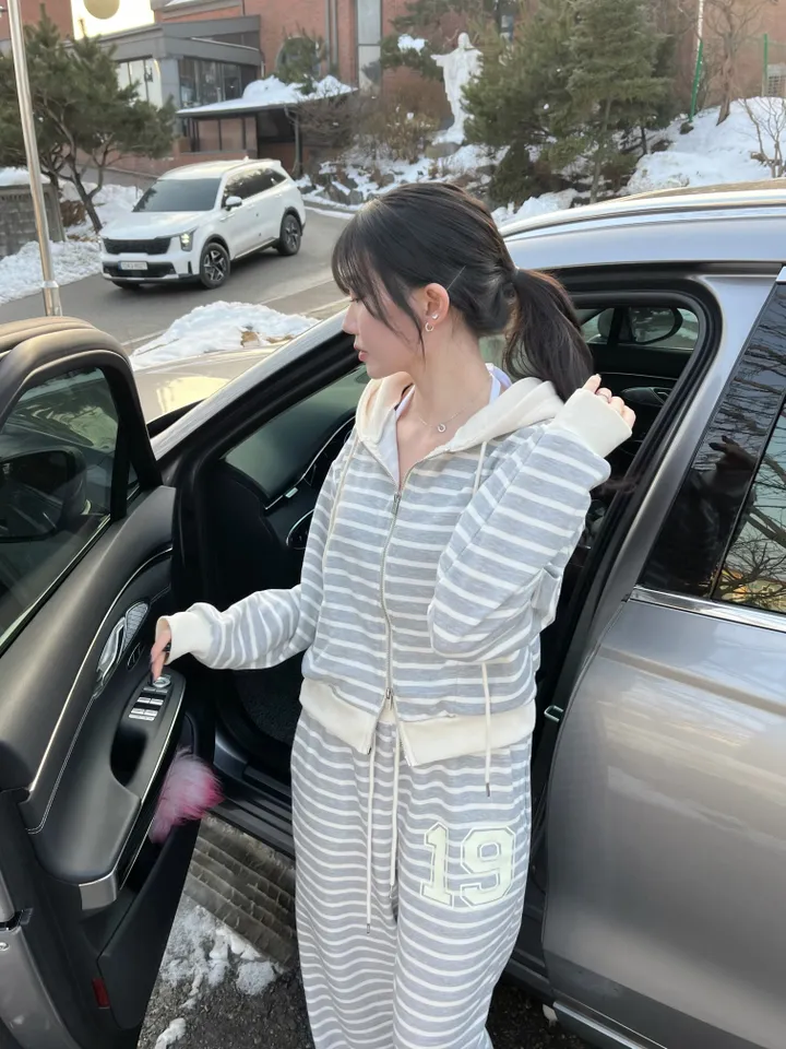 넘버 기모 스트라이프 일자핏 트레이닝 팬츠 상세 이미지 29