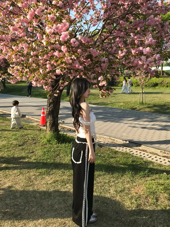봄신상 포켓 밴딩 레이스 프릴 라인 와이드핏 레이어드 트랙 트레이닝 팬츠 2color 상세 이미지 2