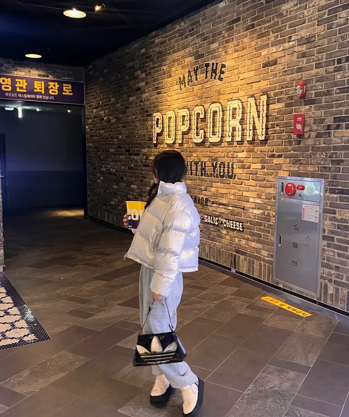*400장돌파🔥빠른배송🚀/초특가 할인! *후기보장🖤/고퀄, 선 주문 폭주⚡️글로시 펄 숏 패딩🫧- 3colors 상세 이미지 7