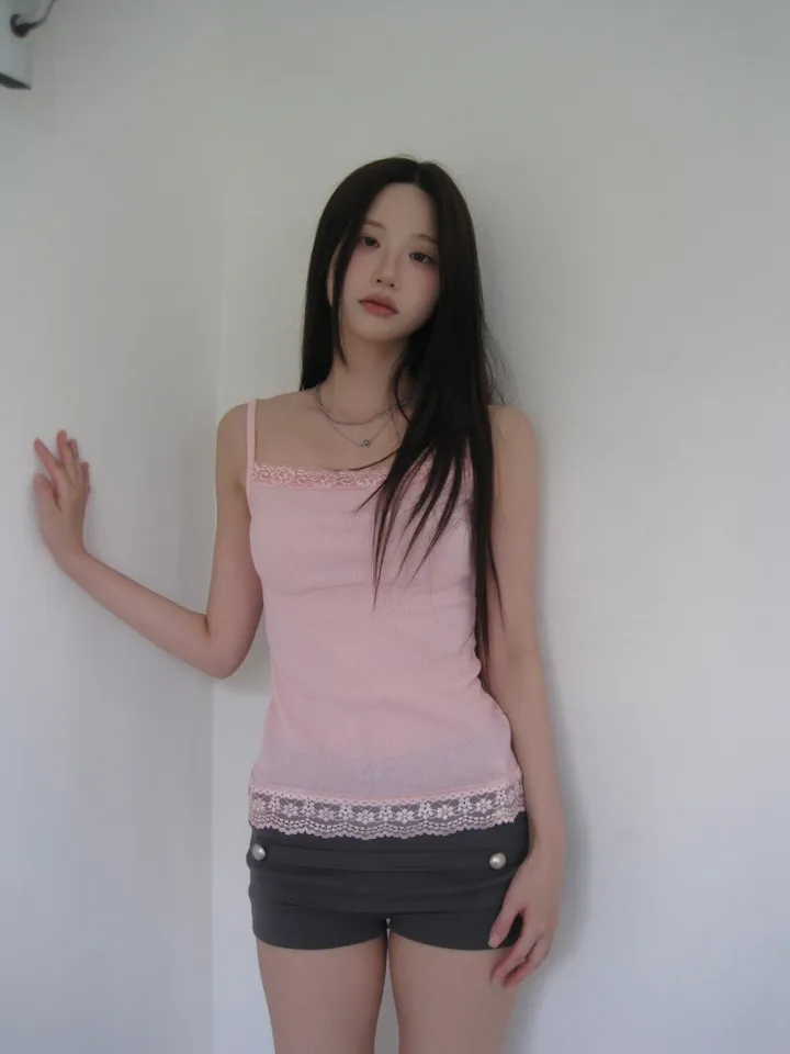 민소매 모델 착용 이미지-S1L12