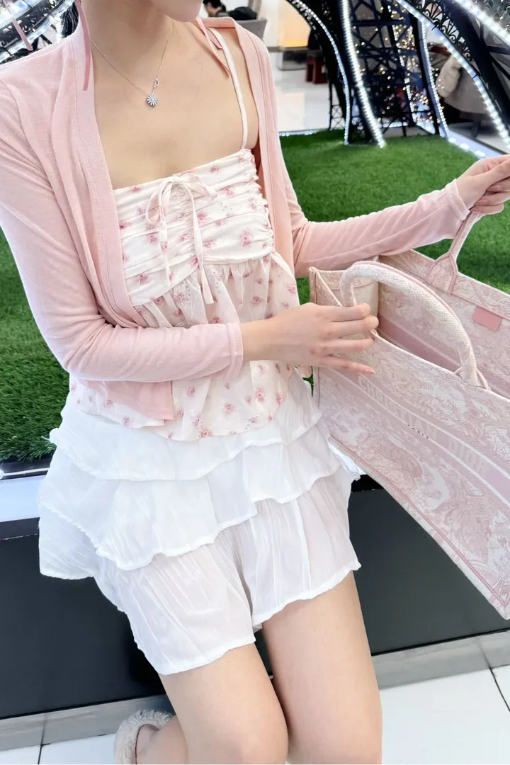 [진짜예쁨💕]셔링 플라워 나시 가디건 셋트 봄데이트룩 상세 이미지 11